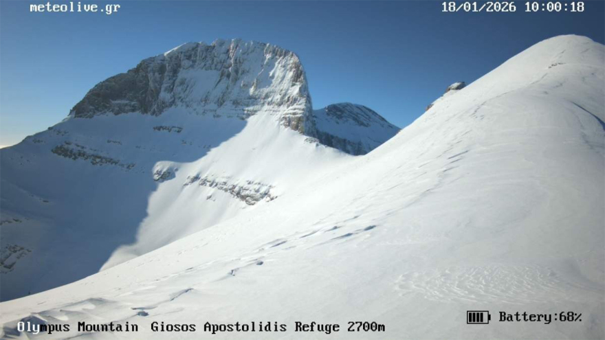 Χιόνια και χαμηλές θερμοκρασίες σε Πήλιο, ορεινή Φθιώτιδα, Καλάβρυτα και Τρίκαλα Κορινθίας, δείτε βίντεο 