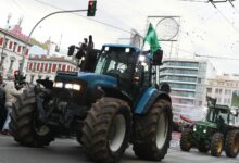 Στο-Σύνταγμα-οι-αγρότες-με-δεκάδες-τρακτέρ-–-Μεγάλο-συλλαλητήριο-έξω-από-τη-Βουλή-(photos/video)