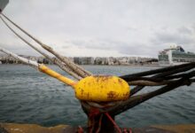 Απαγορευτικό-απόπλου-λόγω-των-ισχυρών-ανέμων-–-Σε-ποια-λιμάνια-είναι-«δεμένα»-τα-πλοία