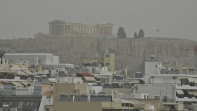 «Πνίγηκε»-από-την-αφρικανική-σκόνη-το-κέντρο-της-Αθήνας-–-Απόκοσμες-εικόνες
