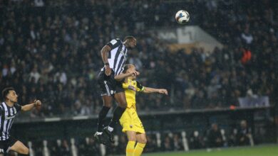 ΠΑΟΚ-ΑΕΚ-(0-0):-Ντέρμπι-με-φόντο-την-κορυφή-–-live-οι-σημαντικότερες-στιγμές