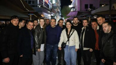 Αλέξης-Τσίπρας-από-την-Λάρισα:-Να-μάθουμε-να-ακούμε-τους-νέους