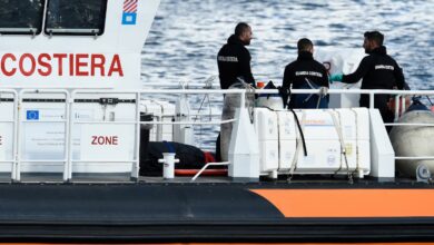 Ιταλία:-Τουλάχιστον-15-πτώματα-ξεβράστηκαν-σε-ακτές-της-Σικελίας-και-της-Καλαβρίας