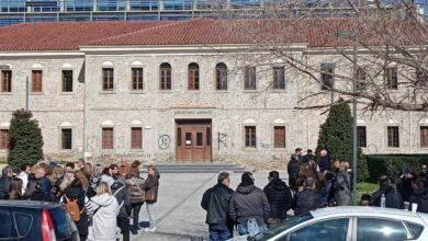 Βιολάντα:-Στον-ανακριτή-ο-Τζιωρτζιώτης,-υποστηρικτές-του-συγκεντρώθηκαν-έξω-από-τα-δικαστήρια