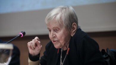 Στις-13:00-στη-Μητρόπολη-Αθηνών-η-κηδεία-της-Ελένης-Γλύκατζη‑Αρβελέρ