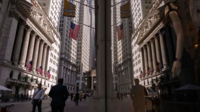 Συγκρατημένα-κέρδη-στις-αγορές,-η-wall-street-περίμενε-το-«χαστούκι»-για-τους-δασμούς