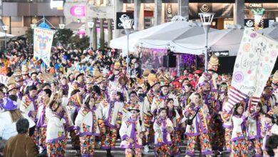 Πάτρα:-Στους-δρόμους-περισσότεροι-από-50.000-καρναβαλιστές-–-Η-ώρα-της-μεγάλης-παρέλασης