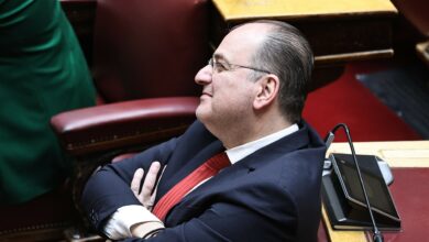 Νέα-επίθεση-Λαζαρίδη-σε-Δένδια:-Να-μην-ρίχνει-νερό-στο-μύλο-της-εσωστρέφειας (video)