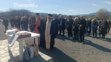 Τέμπη:-Τρισάγιο-για-τα-57-θύματα-στο-σημείο-της-τραγωδίας-(videos)