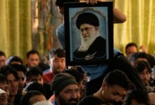 politico:-Τι-σημαίνει-για-την-ηγεσία-του-Ιράν-το-γεγονός-ότι-ο-Αγιατολάχ-Χαμενεΐ-είναι-νεκρός