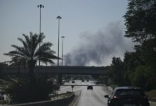 Μέση-Ανατολή-–-Κουβέιτ:-Καπνός-στην-περιοχή-που-βρίσκεται-η-αμερικανική-πρεσβεία-(photos)