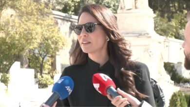 Εύη-Βατίδου-για-μνημόσυνο-Αλέξη-Κούγια:-«Περίμενα-να-έχει-περισσότερο-κόσμο»-(video)