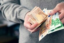 Συντάξεις-Μαΐου-2026:-Πότε-πληρώνονται,-όλες-οι-ημερομηνίες-για-ΟΑΕΕ,-ΙΚΑ,-Δημόσιο