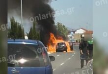 Δείτε-αυτοκίνητο-να-τυλίγεται-στις-φλόγες-στη-μέση-του-δρόμου-στη-Λάρισα