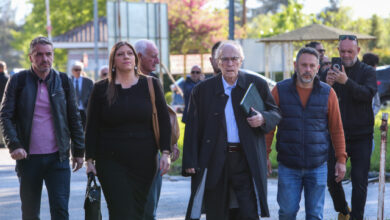 «Παρακωλύετε-τη-διαδικασία»:-Ένταση-στη-δίκη-για-τα-Τέμπη-μεταξύ-συνηγόρων-θυμάτων-και-υπεράσπισης