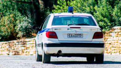 Επεισόδιο-μεταξύ-οδηγών-στην-Κίσσαμο,-ηλικιωμένος-βγήκε-από-όχημα-και-απείλησε-με-όπλο-27χρονο