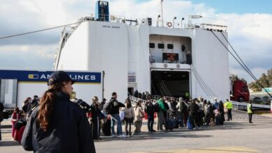 Ο-Μάιος-ανοίγει-με-τριήμερο-και-κλείνει-με-τριήμερο-–-Πότε-είναι-του-Αγίου-Πνεύματος