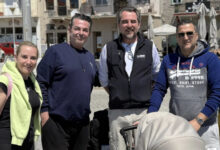 Νικόλαος-Ντε-Γκρες:-Οι-φωτογραφίες-με-πολίτες-στην-Λήμνο-και-το-ενδιαφέρον-του-για-το-Τατόι