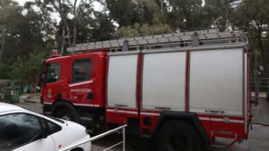 Φωτιά-σε-κατάστημα-με-ανταλλακτικά-στο-Ίλιον-–-Επιχειρούν-ισχυρές-δυνάμεις-της-πυροσβεστικής