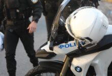 Κηφισιά:-Έστησαν-καρτέρι-σε-77χρονο,-τον-έδεσαν-και-του-άρπαξαν-κοσμήματα-αξίας-100.000-ευρώ
