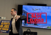 ryanair:-Κόβει-12-δρομολόγια-στην-Ελλάδα-τα-10-στη-Θεσσαλονίκη-και-ζητά-«πάγωμα»-χρεώσεων
