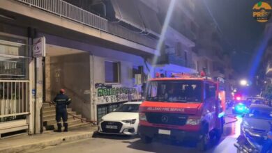 Φωτιά-σε-δώμα-στον-Λυκαβηττό:-Ένας-άνδρας-υπέστη-ελαφρά-τραύματα,-βίντεο
