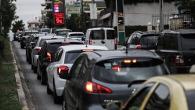 Τροχαίο-στη-Λεωφόρο-Αμφιθέας:-Μπετονιέρα-προσέκρουσε-σε-κολώνα