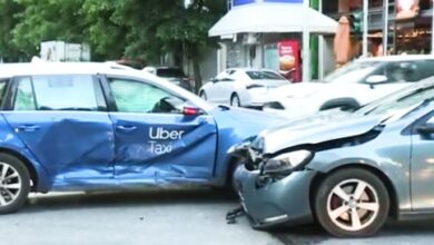 Τροχαίο-ατύχημα-στο-κέντρο-της-Θεσσαλονίκης,-ταξί-συγκρούστηκε-με-ΙΧ,-δείτε-βίντεο