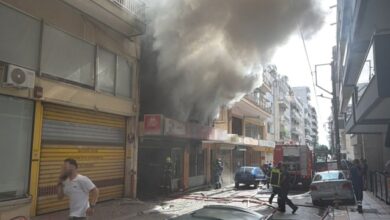 Σβήστηκε-η-φωτιά-σε-συνεργείο-αυτοκινήτων-στη-Θεσσαλονίκη,-ένας-ελαφρά-τραυματίας