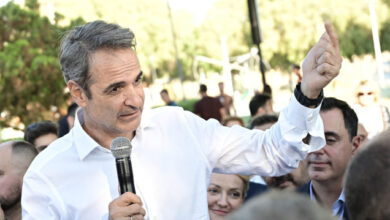 Μητσοτάκης-από-τη-Βούλα:-«Ο-τζάμπας-δεν-υπάρχει,-όποιος-σας-υπόσχεται,-από-κάπου-θα-σας-τα-πάρει»