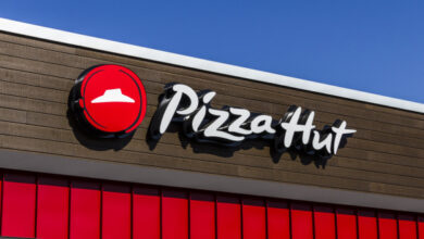 Η-yum-brands-πουλάει-την-pizza-hut-έναντι-$2,7-δισ.-σε-δύο-διαφορετικούς-αγοραστές