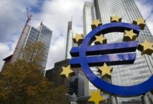 ΕΚΤ:-Η-ειρήνη-στη-Μέση-Ανατολή-δεν-αρκεί-για-να-εξαλείψει-το-ενεργειακό-σοκ-άμεσα