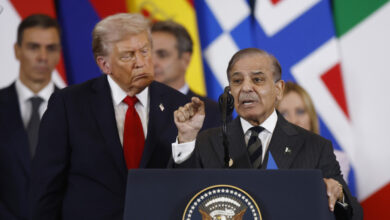 Σαρίφ:-Άμεσο-άνοιγμα-των-Στενών-του-Ορμούζ-μετά-τη-συμφωνία-ΗΠΑ-–-Ιράν