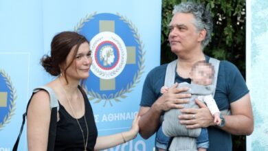 Αλεξάνδρα-Αϊδίνη:-Η-πρώτη-δημόσια-εμφάνιση-με-τον-σύντροφό-της-και-την-τριών-μηνών-κόρη-τους