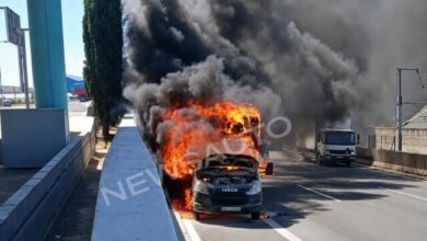 video:-Φωτιά-σε-όχημα-στην-Αττική-Οδό