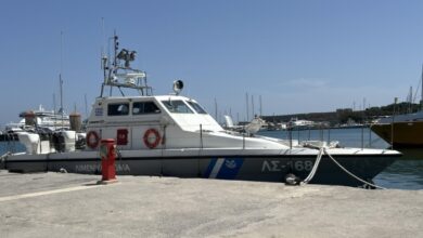 Λήμνος:-Επιχείρηση-διάσωσης-δύο-χειριστών-sup-που-παρασύρθηκαν-από-τους-ισχυρούς-ανέμους
