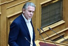 Στη-Βουλή-μεταφέρει-το-ΠΑΣΟΚ-τη-σύγκρουση-για-το-«Ελλάδα-2.0»