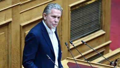 Στη-Βουλή-μεταφέρει-το-ΠΑΣΟΚ-τη-σύγκρουση-για-το-«Ελλάδα-2.0»
