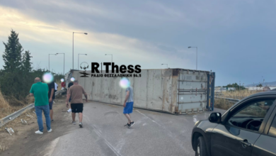 Ανετράπη-νταλίκα-στην-Εθνική-Οδό-Αθηνών-Θεσσαλονίκης,-απεγκλωβίστηκε-ο-οδηγός