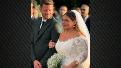 Η-Δανάη-Μπάρκα-πρόσθεσε-το-επώνυμο-του-συζύγου-της-στο-δικό-της-στο-instagram