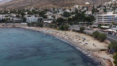 Απόβαση-στις-παραλίες-της-Αττικής,-δείτε-βίντεο-με-drone