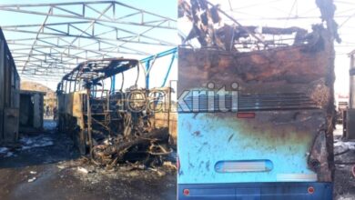 Ηράκλειο:-Φωτιά-σε-σταθμευμένο-λεωφορείο-κοντά-στο-αεροδρόμιο,-δείτε-εικόνες