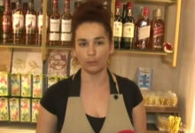 Πήρα-την-σφουγγαρίστρα-και-τον-βάραγα,-λέει-η-υπάλληλος-που-κυνήγησε-τον-ληστή-στη-Νίκαια