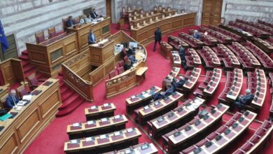 Αντίθετοι-με-το-ασυμβίβαστο-βουλευτή-και-υπουργού-τέσσερις-βουλευτές-της-ΝΔ