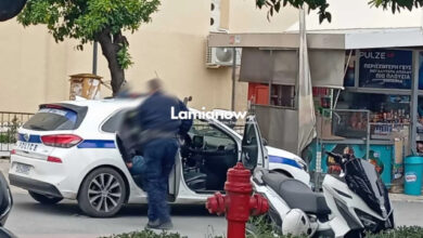 Άγρια-συμπλοκή-μεταξύ-15-ανηλίκων-στο-κέντρο-της-Λαμίας-–-«Έπεσαν-μπουνιές-και-κλωτσιές»