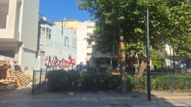 Ελεύθερος-με-όρους-ο-19χρονος-που-τραυμάτισε-ανήλικους-με-μαχαίρι-στη-Λάρισα