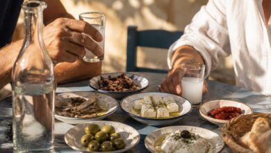Μυτιλήνη:-Πώς-δενότανε-το-ούζο,-στα-χωράφια-του-αρωματικού-γλυκάνισου-στο-Λισβόρι-της-Λέσβου