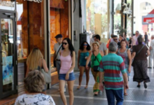 Θερινές-εκπτώσεις-2026:-Ξεκινούν-αύριο-13/7-οι-προσφορές,-τι-πρέπει-να-προσέξουν-οι-καταναλωτές
