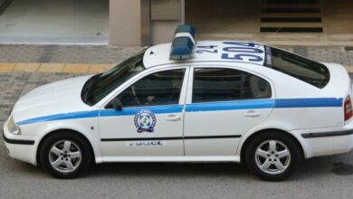Τρεις-συλλήψεις-στα-Πετράλωνα-μετά-από-ληστεία-με-την-απειλή-σπασμένου-μπουκαλιού