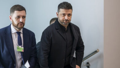 Ο-Ζελένσκι-«παραίτησε»-την-πρωθυπουργό-της-Ουκρανίας,-ενόψει-του-σχηματισμού-νέας-κυβέρνησης